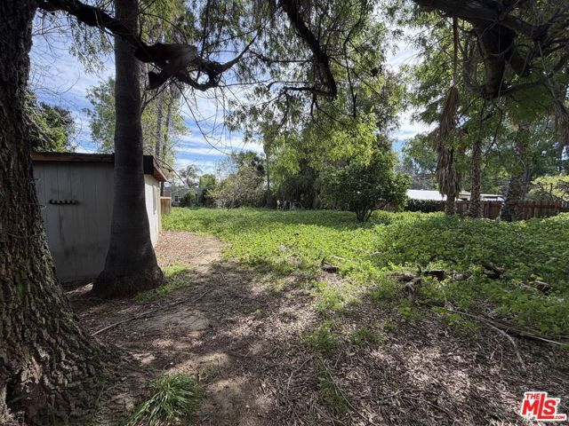 8450 Melvin Avenue, Northridge (los Angeles), CA 91324