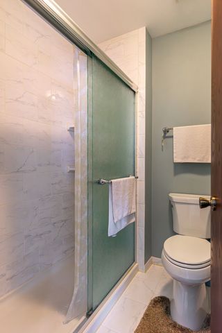 1300 Big Horn Trail, Carol Stream, IL 60188