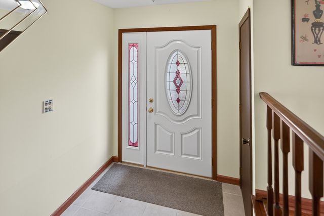 1300 Big Horn Trail, Carol Stream, IL 60188