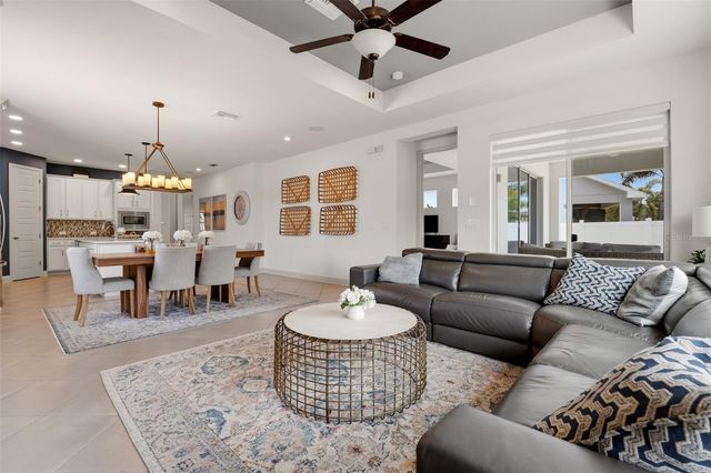 5518 SPANISH MOSS COVE, Bradenton, FL 34203