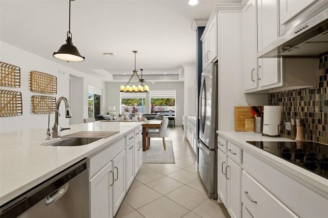 5518 SPANISH MOSS COVE, Bradenton, FL 34203