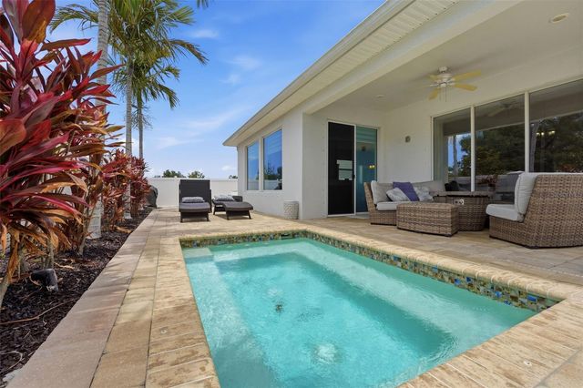 5518 SPANISH MOSS COVE, Bradenton, FL 34203