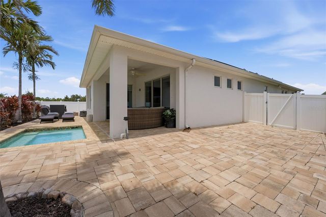 5518 SPANISH MOSS COVE, Bradenton, FL 34203
