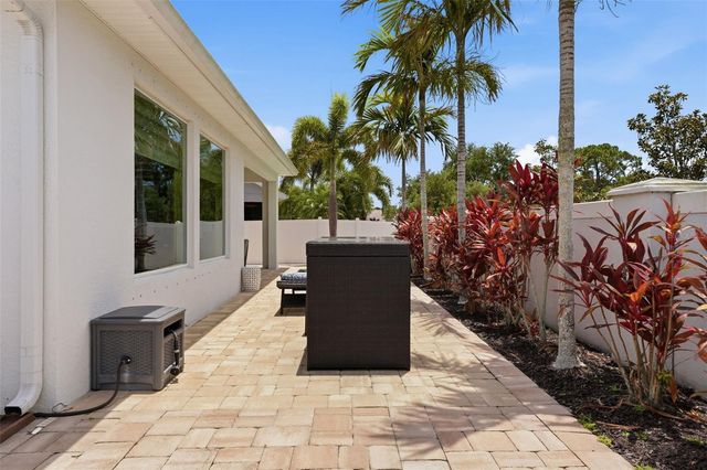 5518 SPANISH MOSS COVE, Bradenton, FL 34203