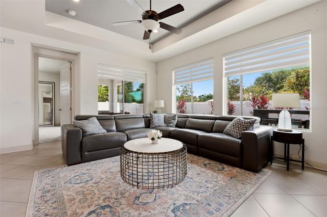 5518 SPANISH MOSS COVE, Bradenton, FL 34203