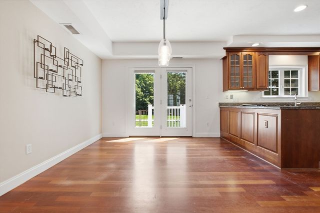 218 South 9, Waltham, MA 02453