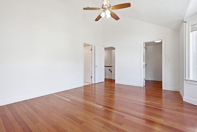 218 South 9, Waltham, MA 02453