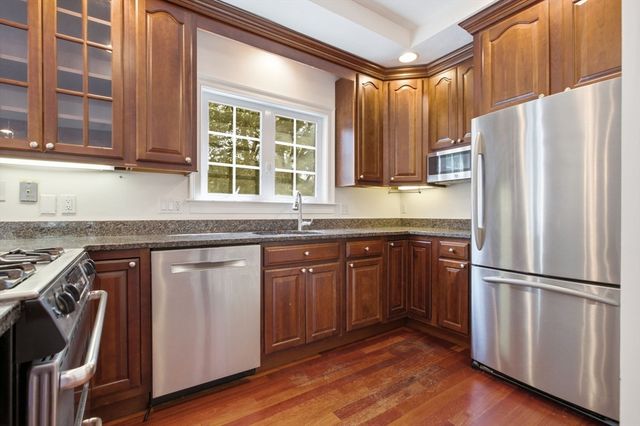 218 South 9, Waltham, MA 02453