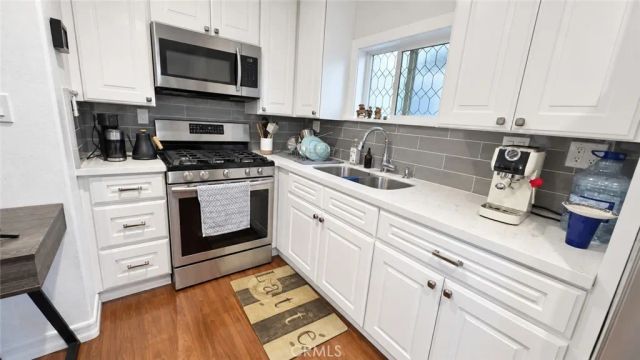 525 Fairfax, Costa Mesa, CA 92627