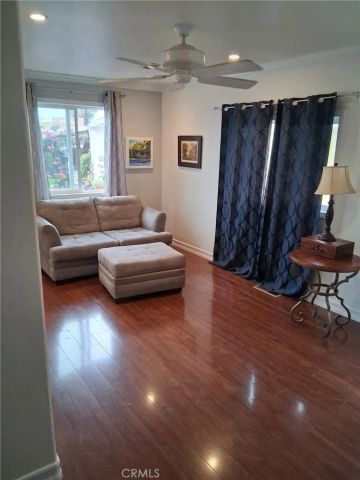 525 Fairfax, Costa Mesa, CA 92627