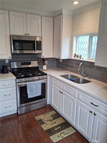 525 Fairfax, Costa Mesa, CA 92627