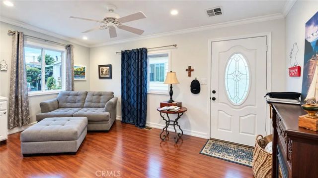 525 Fairfax, Costa Mesa, CA 92627