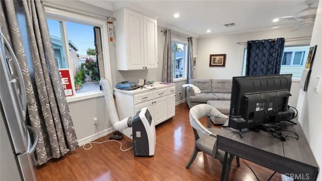 525 Fairfax, Costa Mesa, CA 92627
