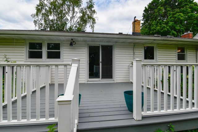 1421 ARGONNE DRIVE, Green Bay, WI 54304