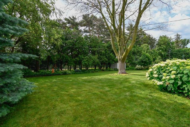 1421 ARGONNE DRIVE, Green Bay, WI 54304