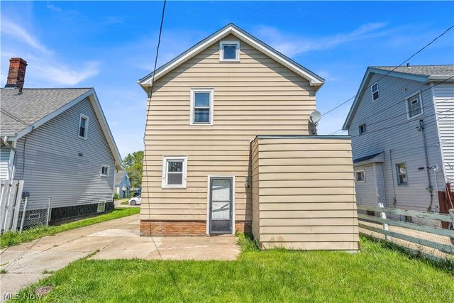 12808 Havana Road, Garfield Heights, OH 44125