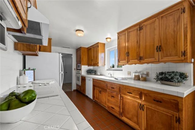 2306 La Sierra Way, Claremont, CA 91711