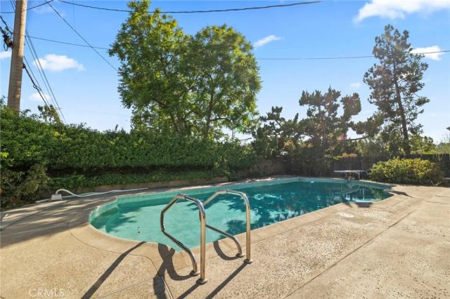 2306 La Sierra Way, Claremont, CA 91711