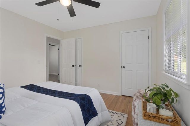 4306 NE 51st Street, Kansas City, MO 64119