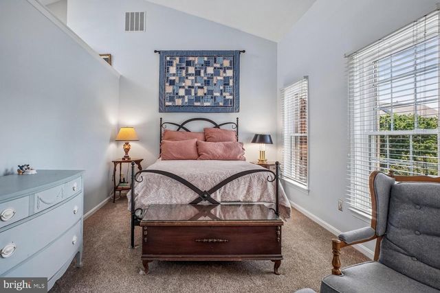 2408 GARNETT DR, Alexandria, VA 22311