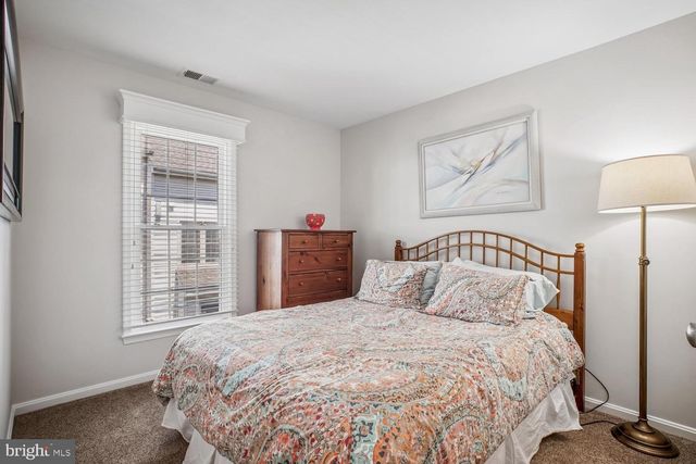 2408 GARNETT DR, Alexandria, VA 22311