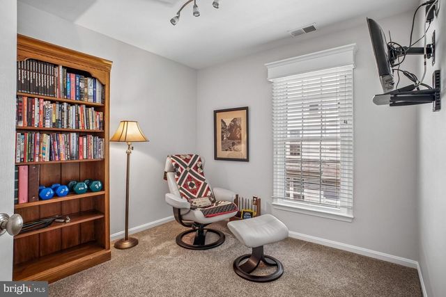 2408 GARNETT DR, Alexandria, VA 22311