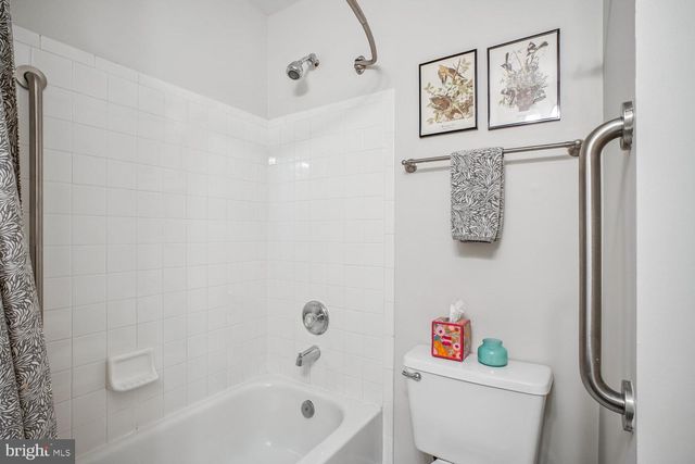 2408 GARNETT DR, Alexandria, VA 22311