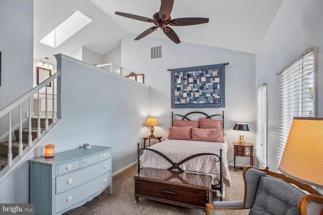 2408 GARNETT DR, Alexandria, VA 22311