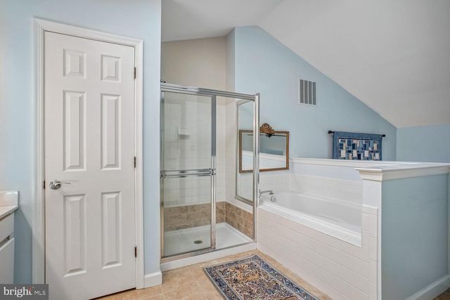 2408 GARNETT DR, Alexandria, VA 22311