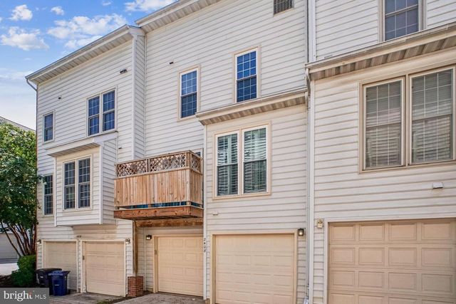 2408 GARNETT DR, Alexandria, VA 22311