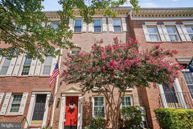 2408 GARNETT DR, Alexandria, VA 22311