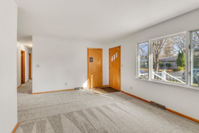 1119 Elm Street S, Moorhead, MN 56560