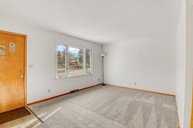 1119 Elm Street S, Moorhead, MN 56560