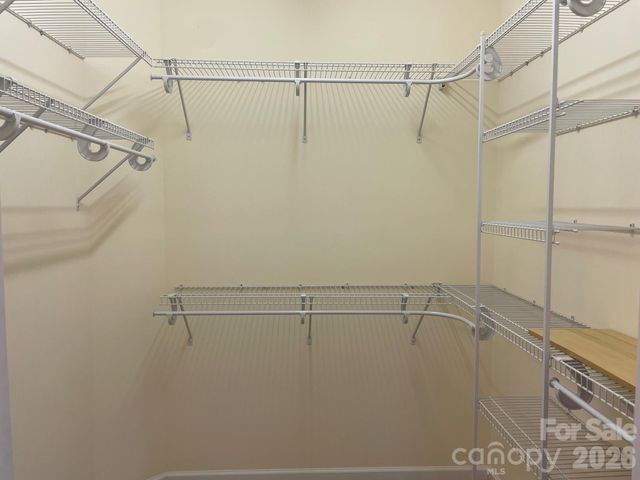 513 26th Avenue NE, Hickory, NC 28601