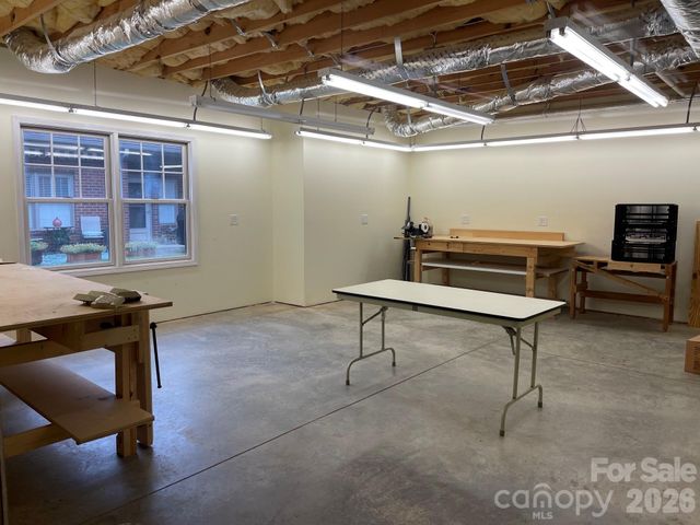 513 26th Avenue NE, Hickory, NC 28601