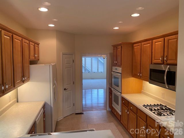 513 26th Avenue NE, Hickory, NC 28601
