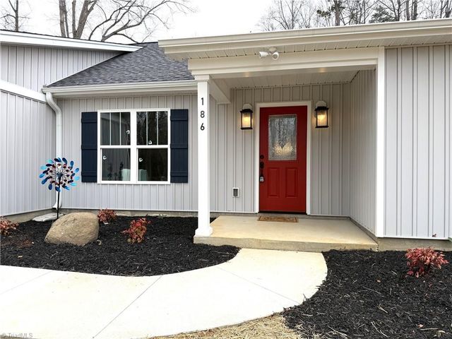 186 Holland Lane, Thomasville, NC 27360