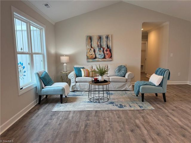 186 Holland Lane, Thomasville, NC 27360