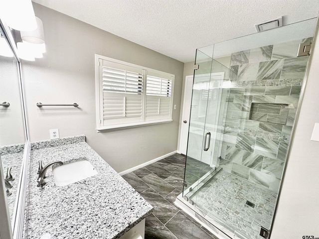 1821 Azalea St, Gilmer, TX 75644