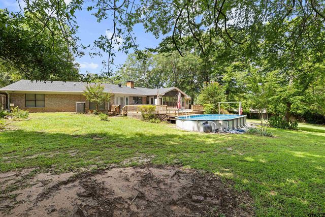 1821 Azalea St, Gilmer, TX 75644
