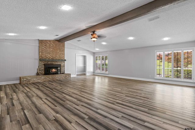 1821 Azalea St, Gilmer, TX 75644