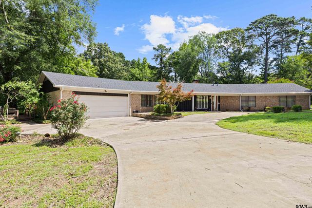 1821 Azalea St, Gilmer, TX 75644