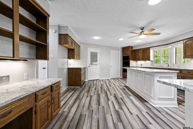 1821 Azalea St, Gilmer, TX 75644