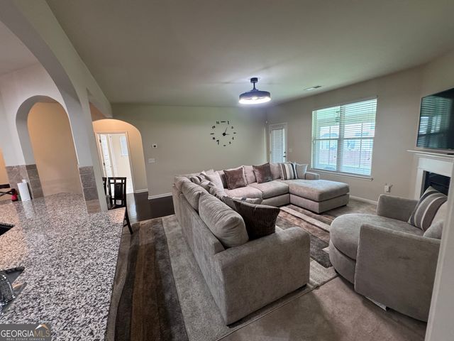 549 Harmony Way, Locust Grove, GA 30248