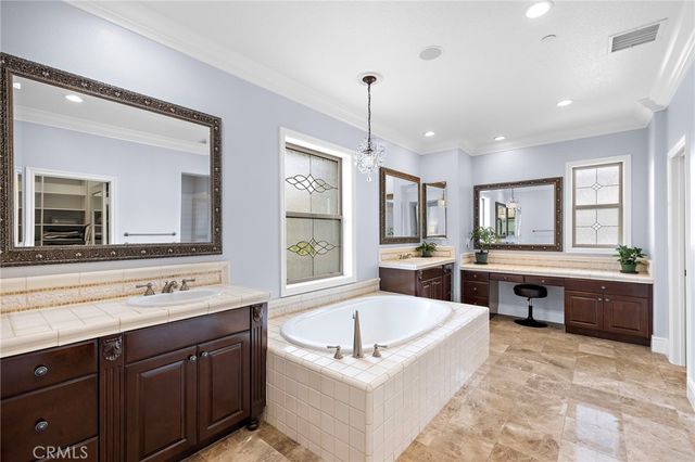 5 Cambridge Road, Ladera Ranch, CA 92694