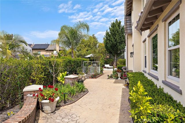 5 Cambridge Road, Ladera Ranch, CA 92694