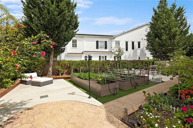 5 Cambridge Road, Ladera Ranch, CA 92694