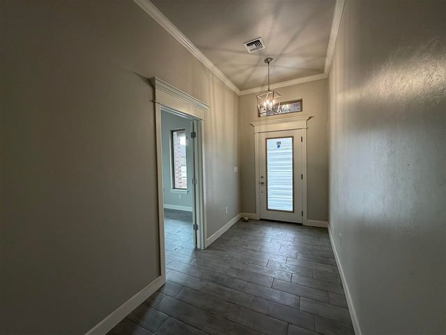 2606 SW 68th St, Lawton, OK 73505