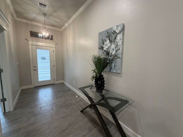 2606 SW 68th St, Lawton, OK 73505