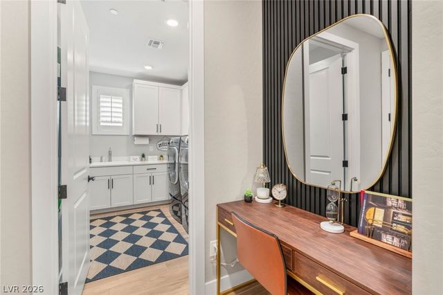 14 Autumn Palm Avenue, Henderson, NV 89011